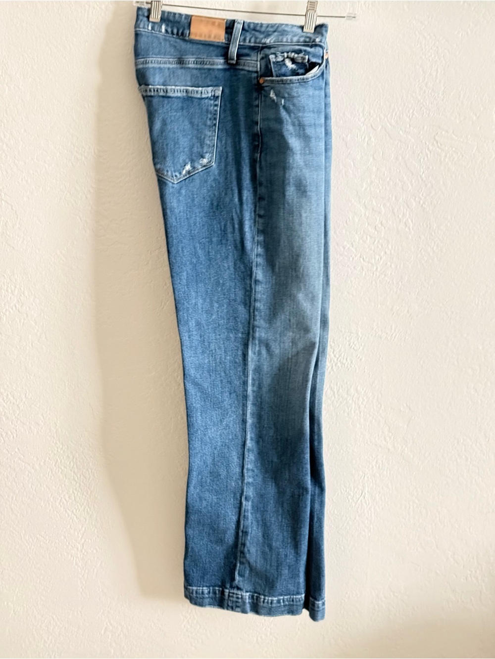 PAIGE Leenah Wide Leg Jeans in Rural Distressed Size 30 x 32 - Picture 9 of 12